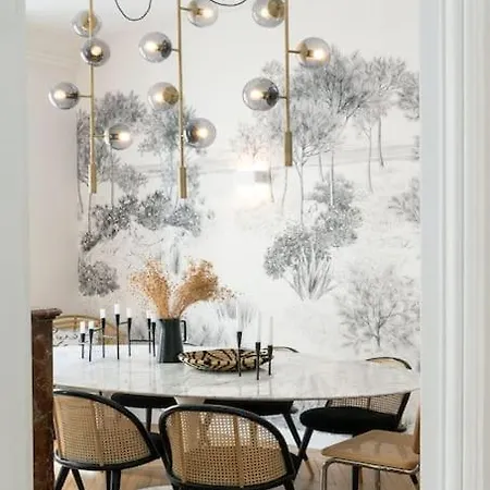 Parisian Paradise Haussmannian Haven Apartment *